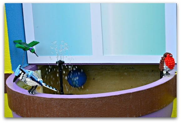 Even the birds are made of LEGO