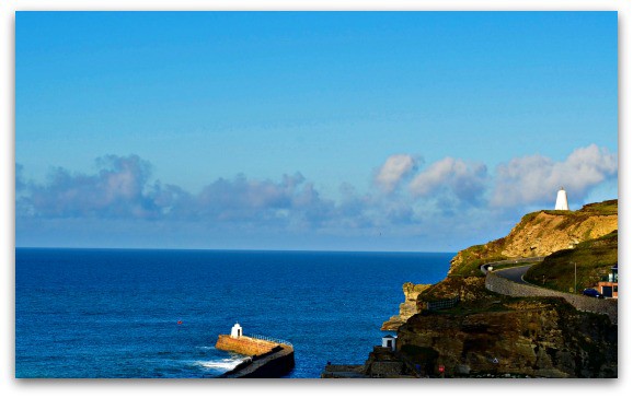 driving-through-portreath