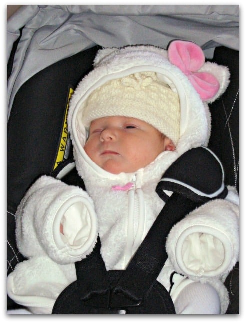newborn baby coming home