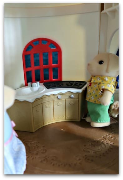 Downstairs in the STARRY POINT LIGHTHOUSE kitchen