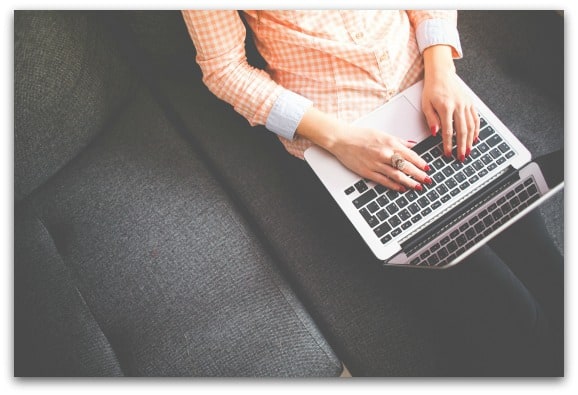 How To Keep Your Blogging Life and Personal Life Separate